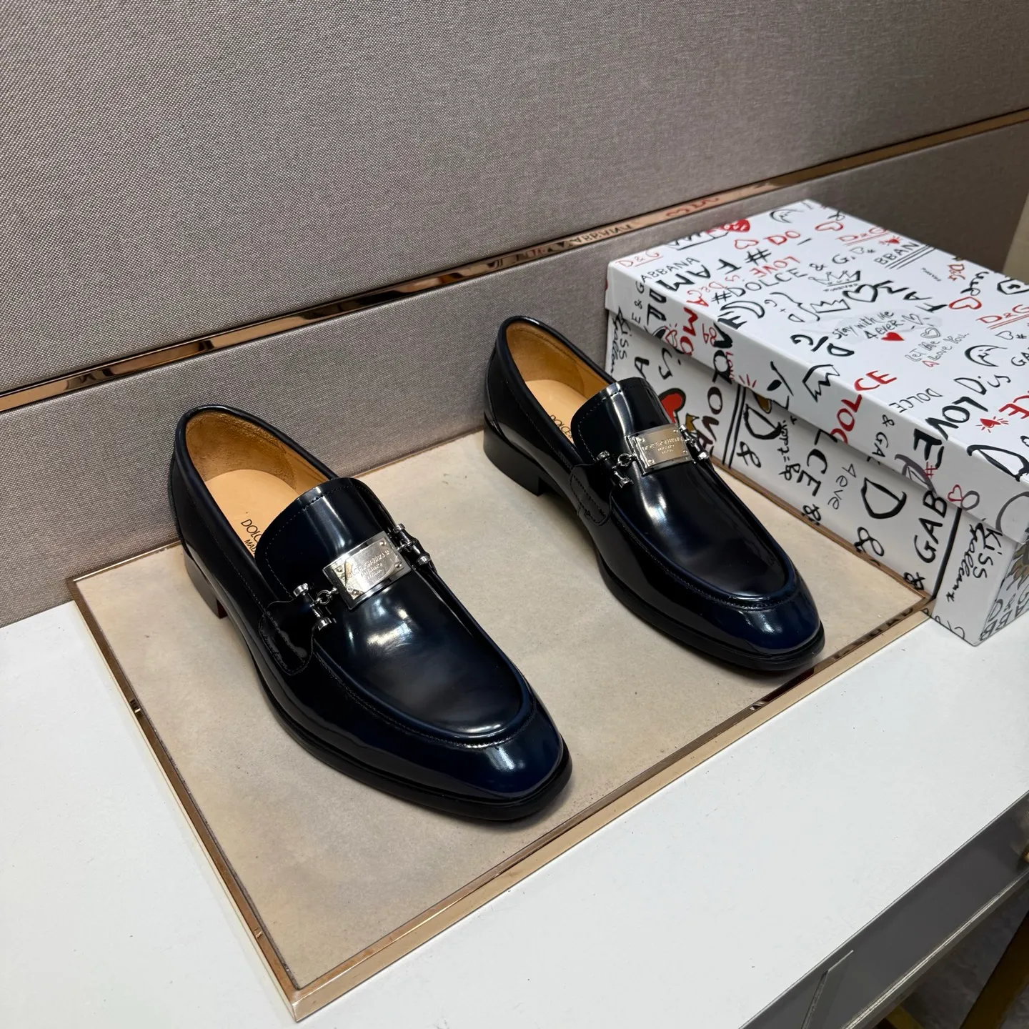 Men's men's shoes 💰pp520【DG～】Men's casual formal leather shoes 2025z cabinet sales simultaneously 🔶Size: 38-44#️⃣ 🔷3 colors🔜The upper is made of cowhide stitching ➕Cowhide lining, comfortable and breathable, sole: original comfortable, wear-resistant and non-slip outsole, ⚠️real thing📱photographed🎬real thing is better📢📢📢